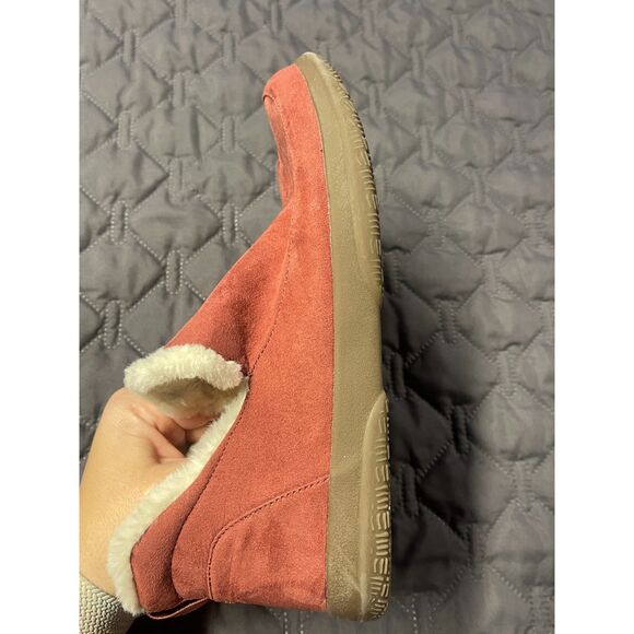 Vionic Women’s Sinclair Faux Fur Slipper Boots Sz 8.5- Cozy Indoor Shoes- Syrah - Picture 9 of 13